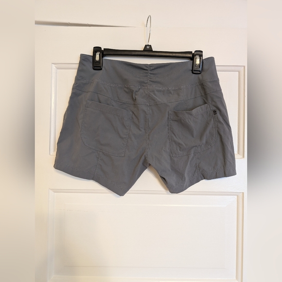 Mountain Hardwear Dynama 4in Short in Light Storm - Medium - Picture 6 of 10